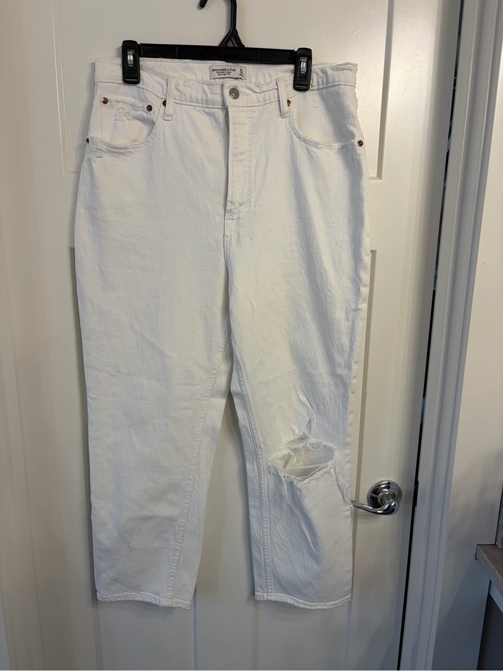 Abercrombie & Fitch White jeans 32/14s